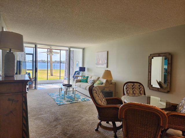 1950 SW Palm City Road 13-102, Stuart, FL 34994
