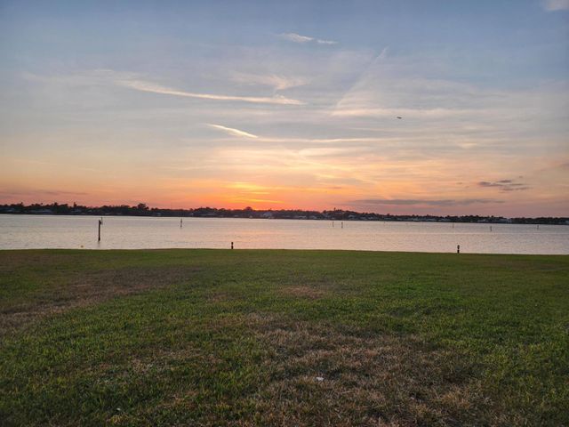 1950 SW Palm City Road 13-102, Stuart, FL 34994