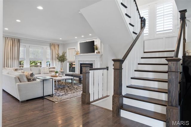 489 S Clay Avenue, Kirkwood, MO 63122