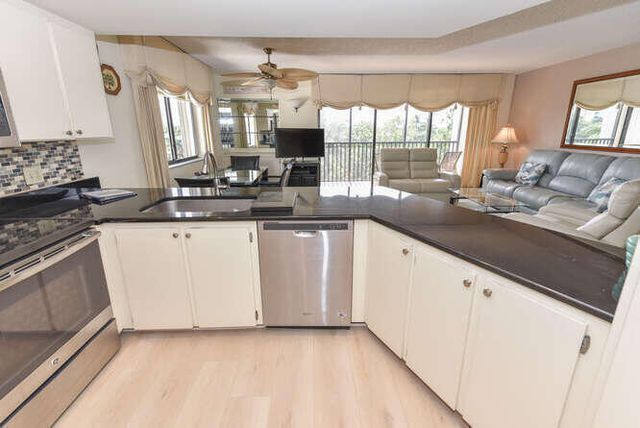 1605 S Us Highway 1 F401, Jupiter, FL 33477