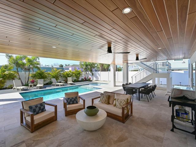 303 55TH STREET, Holmes Beach, FL 34217