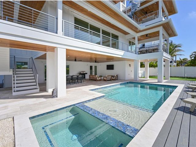 303 55TH STREET, Holmes Beach, FL 34217