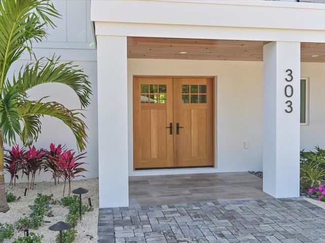 303 55TH STREET, Holmes Beach, FL 34217