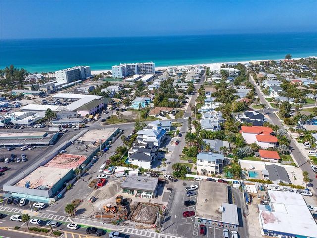 303 55TH STREET, Holmes Beach, FL 34217