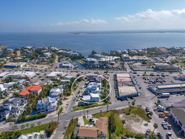 303 55TH STREET, Holmes Beach, FL 34217