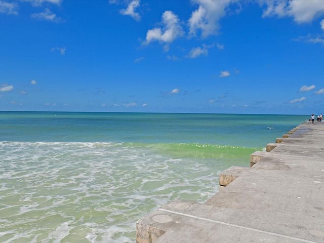 303 55TH STREET, Holmes Beach, FL 34217