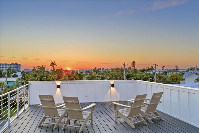 303 55TH STREET, Holmes Beach, FL 34217