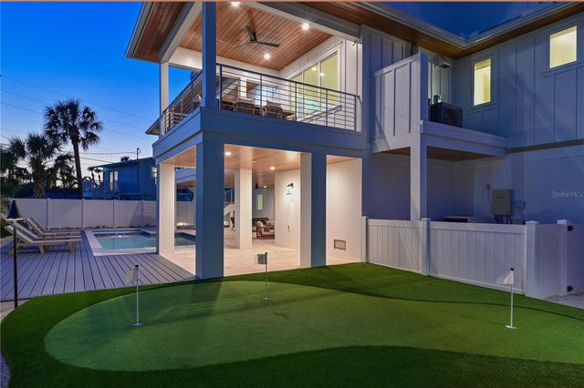 303 55TH STREET, Holmes Beach, FL 34217