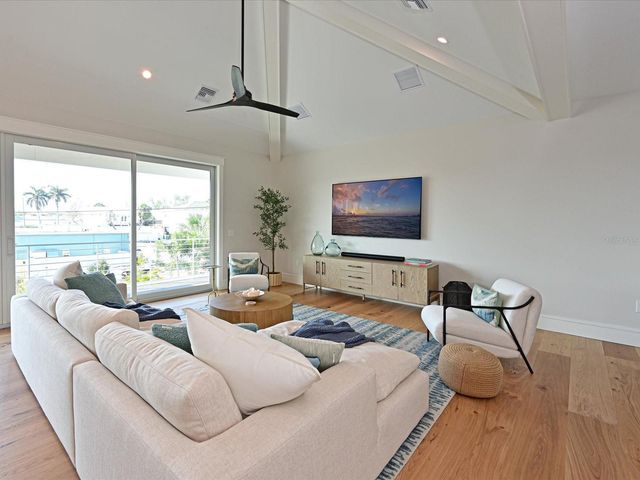 303 55TH STREET, Holmes Beach, FL 34217