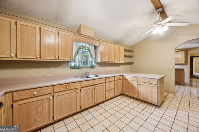 208 E Hall Street, St. Marys, GA 31558