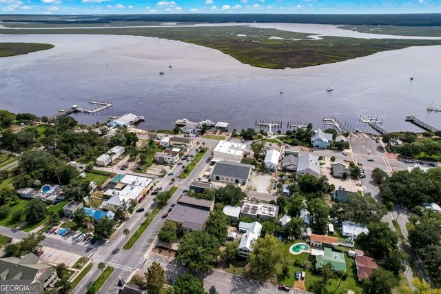 208 E Hall Street, St. Marys, GA 31558