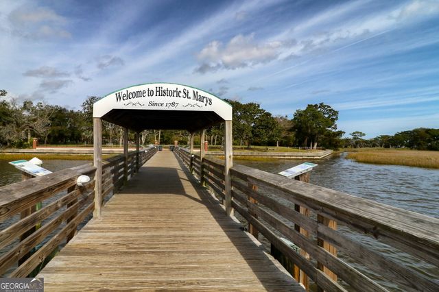 208 E Hall Street, St. Marys, GA 31558