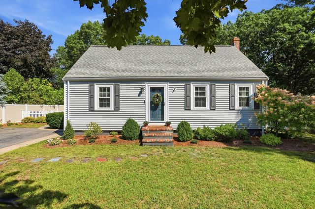60 Bellflower Rd, Billerica, MA 01821