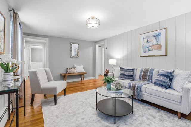 60 Bellflower Rd, Billerica, MA 01821
