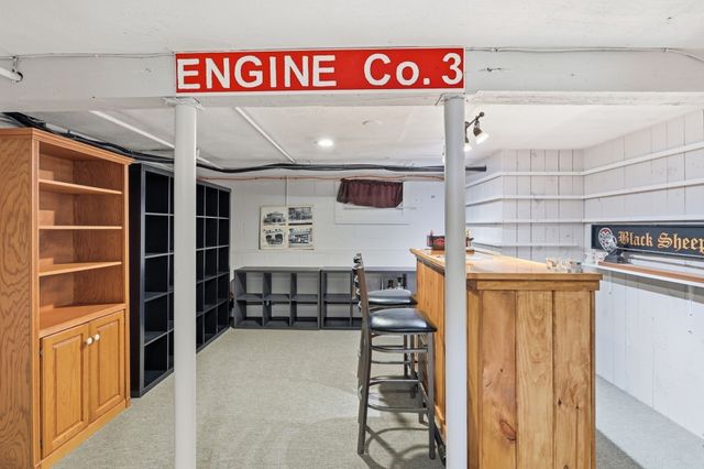 60 Bellflower Rd, Billerica, MA 01821