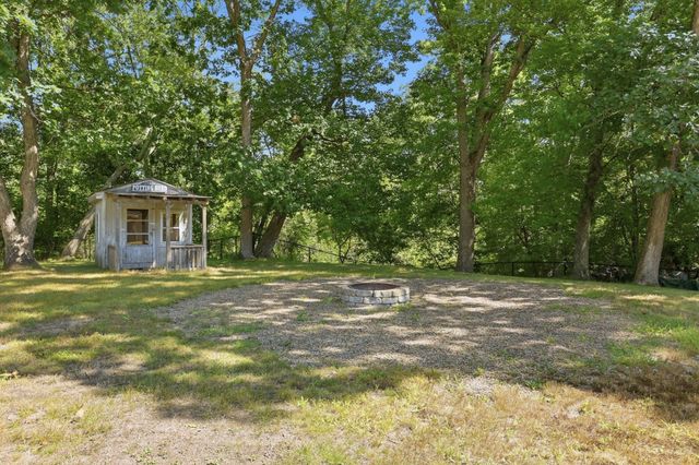 60 Bellflower Rd, Billerica, MA 01821