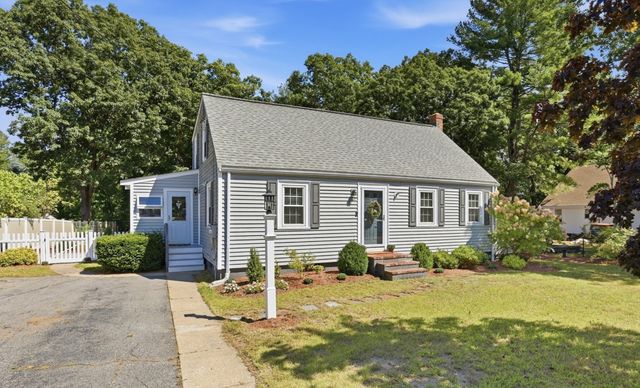 60 Bellflower Rd, Billerica, MA 01821