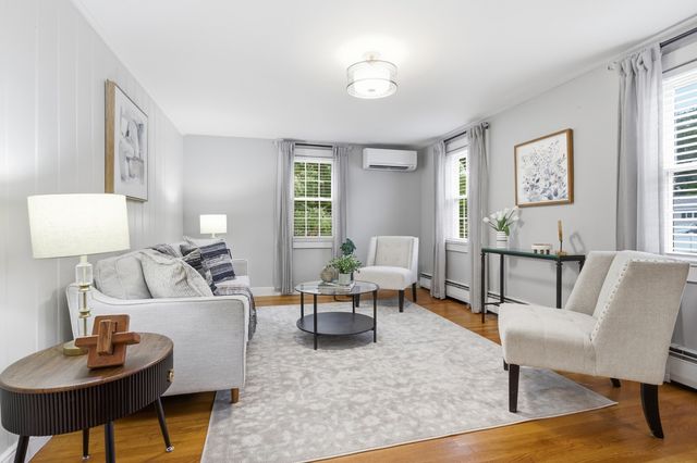 60 Bellflower Rd, Billerica, MA 01821