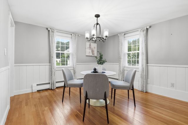 60 Bellflower Rd, Billerica, MA 01821