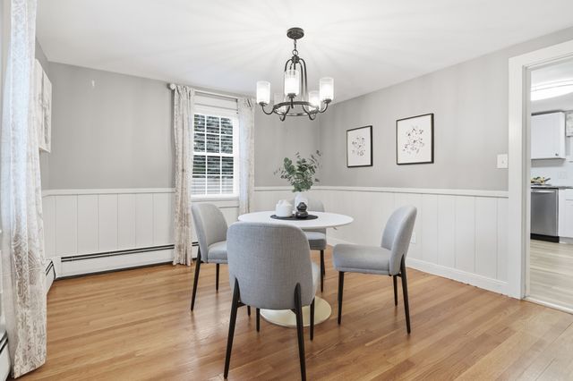 60 Bellflower Rd, Billerica, MA 01821
