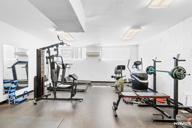 25 Grand Avenue 5D, Hackensack, NJ 07601