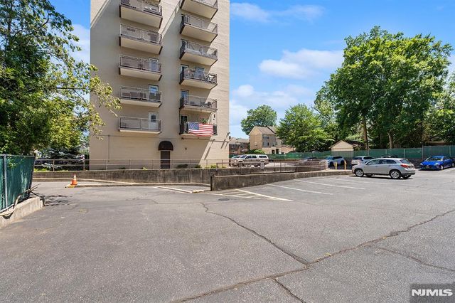 25 Grand Avenue 5D, Hackensack, NJ 07601
