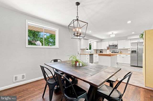 4206 BLACKSNAKE DR, Temple Hills, MD 20748
