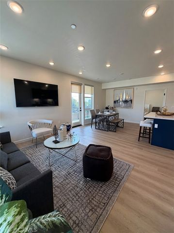 4064 Live Oak 208-A, Arcadia, CA 91006