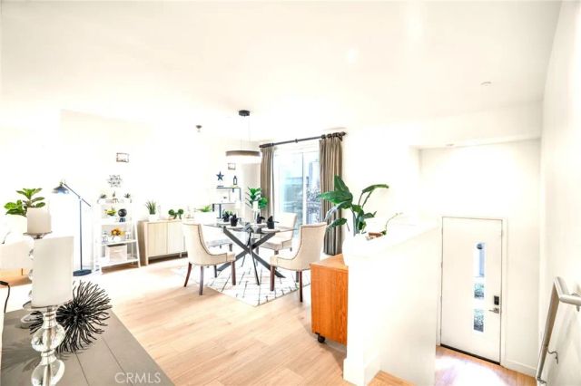 617 Rockefeller, Irvine, CA 92612
