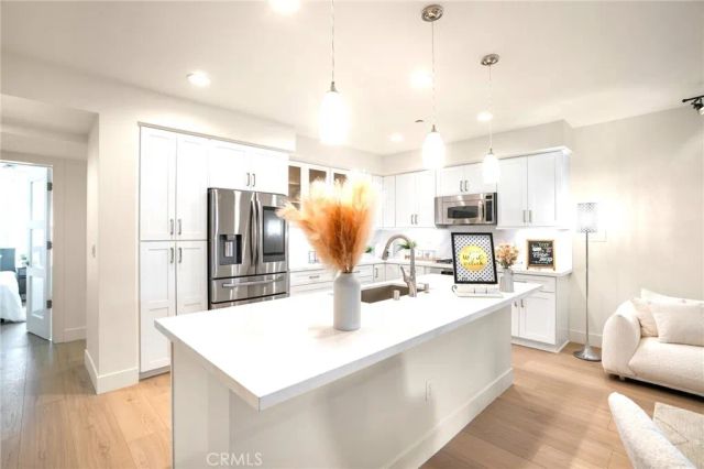 617 Rockefeller, Irvine, CA 92612