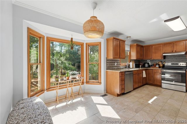 1672 Sykes Pond Road, Fayetteville, NC 28304