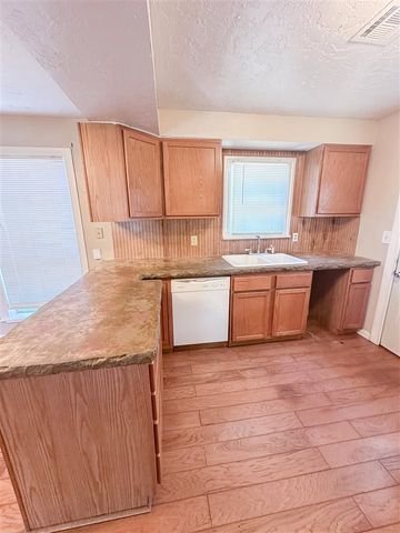 1707 NW Ash, Lawton, OK 73507