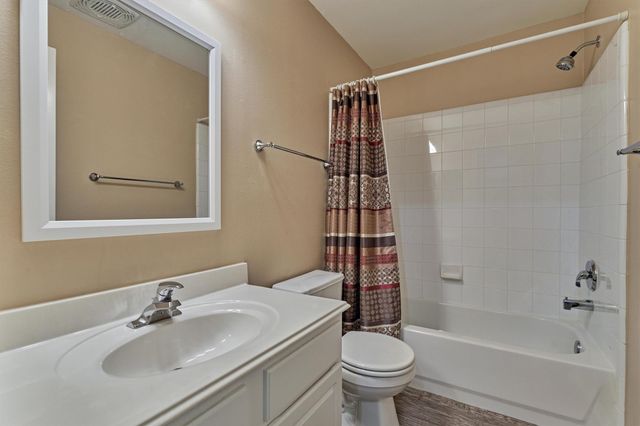 30 Musgrove Place, The Woodlands, TX 77382