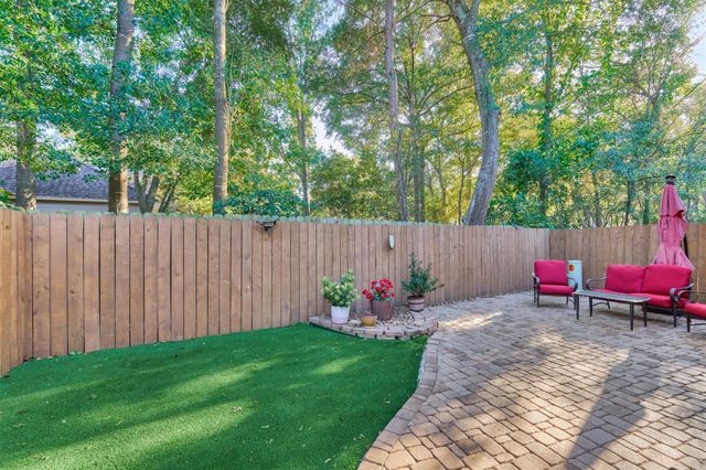 30 Musgrove Place, The Woodlands, TX 77382