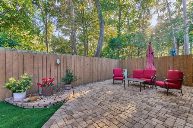 30 Musgrove Place, The Woodlands, TX 77382