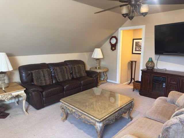 2 Rosaires Way, Little Rock, AR 72223