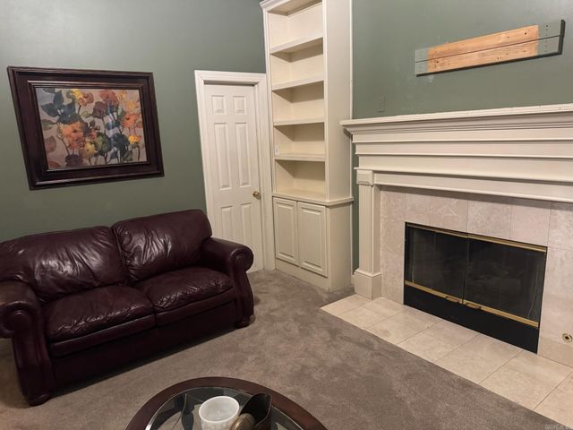 2 Rosaires Way, Little Rock, AR 72223