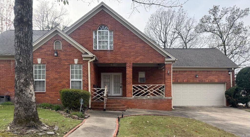 2 Rosaires Way, Little Rock, AR 72223