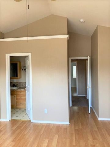 1310 NE Tucson Way, Bend, OR 97701