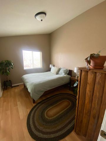 1310 NE Tucson Way, Bend, OR 97701