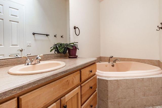 1310 NE Tucson Way, Bend, OR 97701