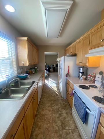 1310 NE Tucson Way, Bend, OR 97701