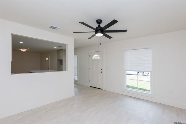 1345 Michigan Ave, Port Allen, LA 70767