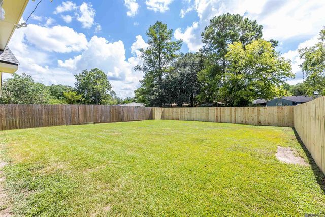 1345 Michigan Ave, Port Allen, LA 70767