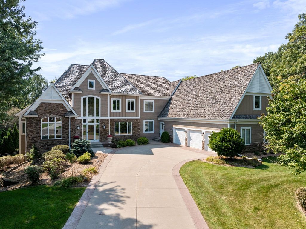 12100 Grandview Terrace, Apple Valley, MN 55124 — exterior