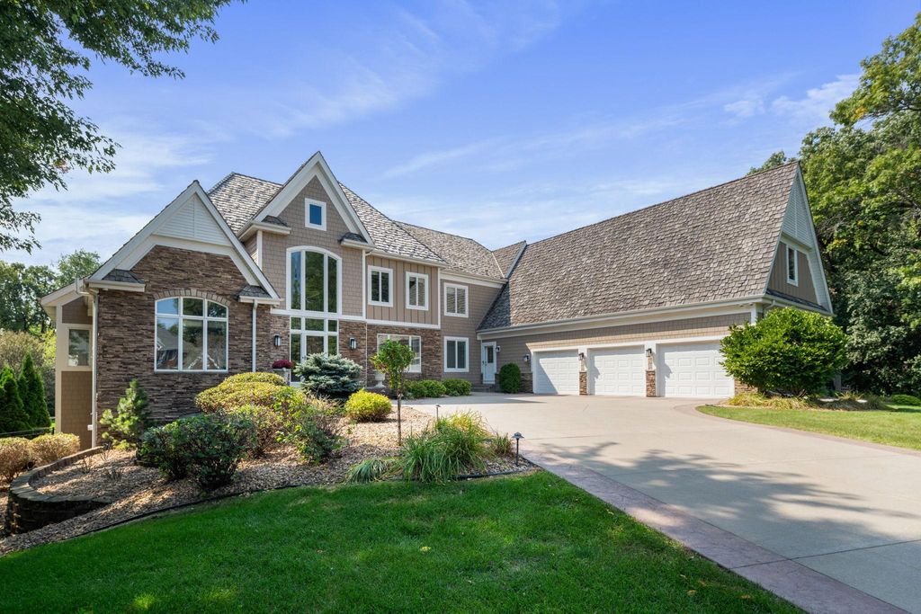 12100 Grandview Terrace, Apple Valley, MN 55124 — photo 2