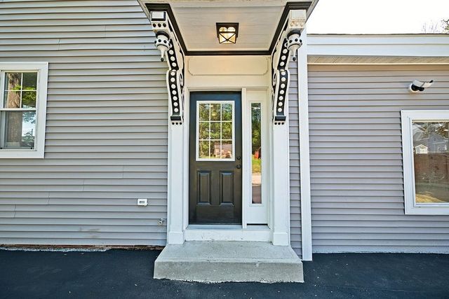 8 Courtland Street, Farmington, NH 03835