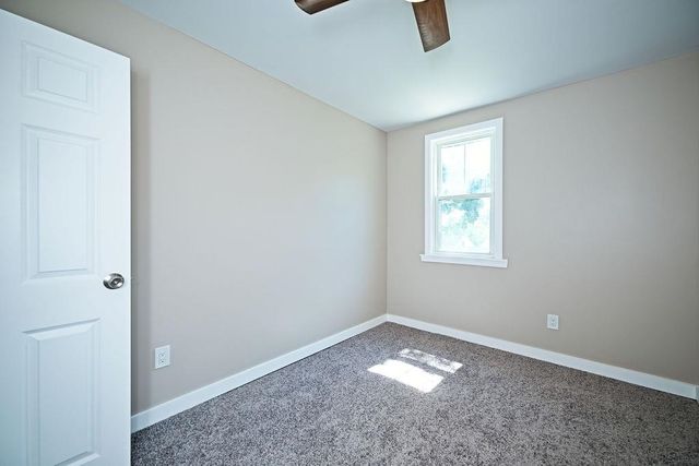 8 Courtland Street, Farmington, NH 03835