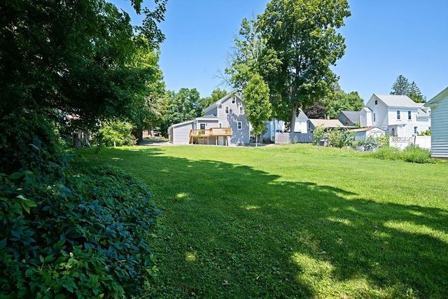 8 Courtland Street, Farmington, NH 03835