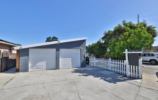 434 Hibiscus Court, East Palo Alto, CA 94303